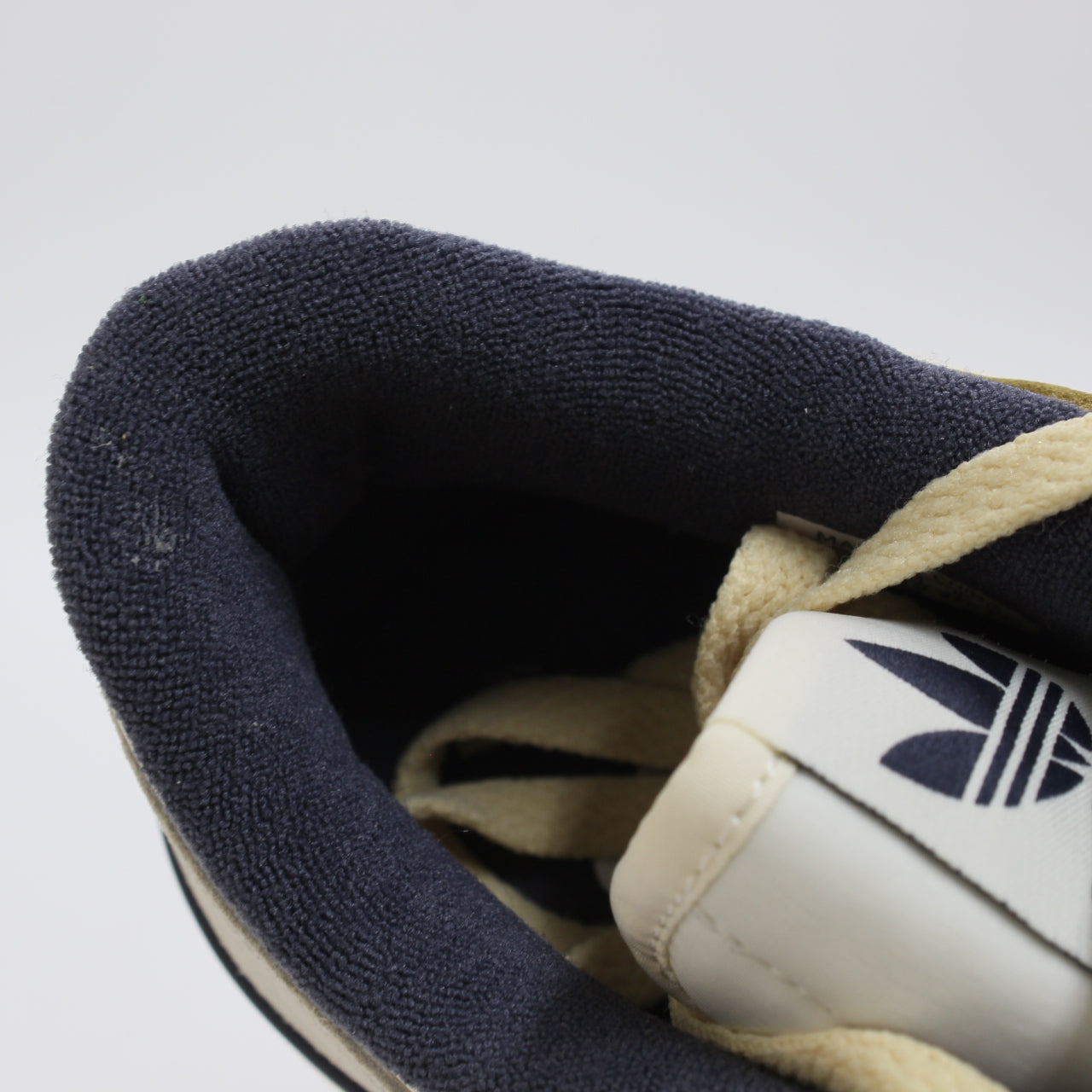 adidas Forum 84 Low OffWhite Shadow Navy Cream White Trainers