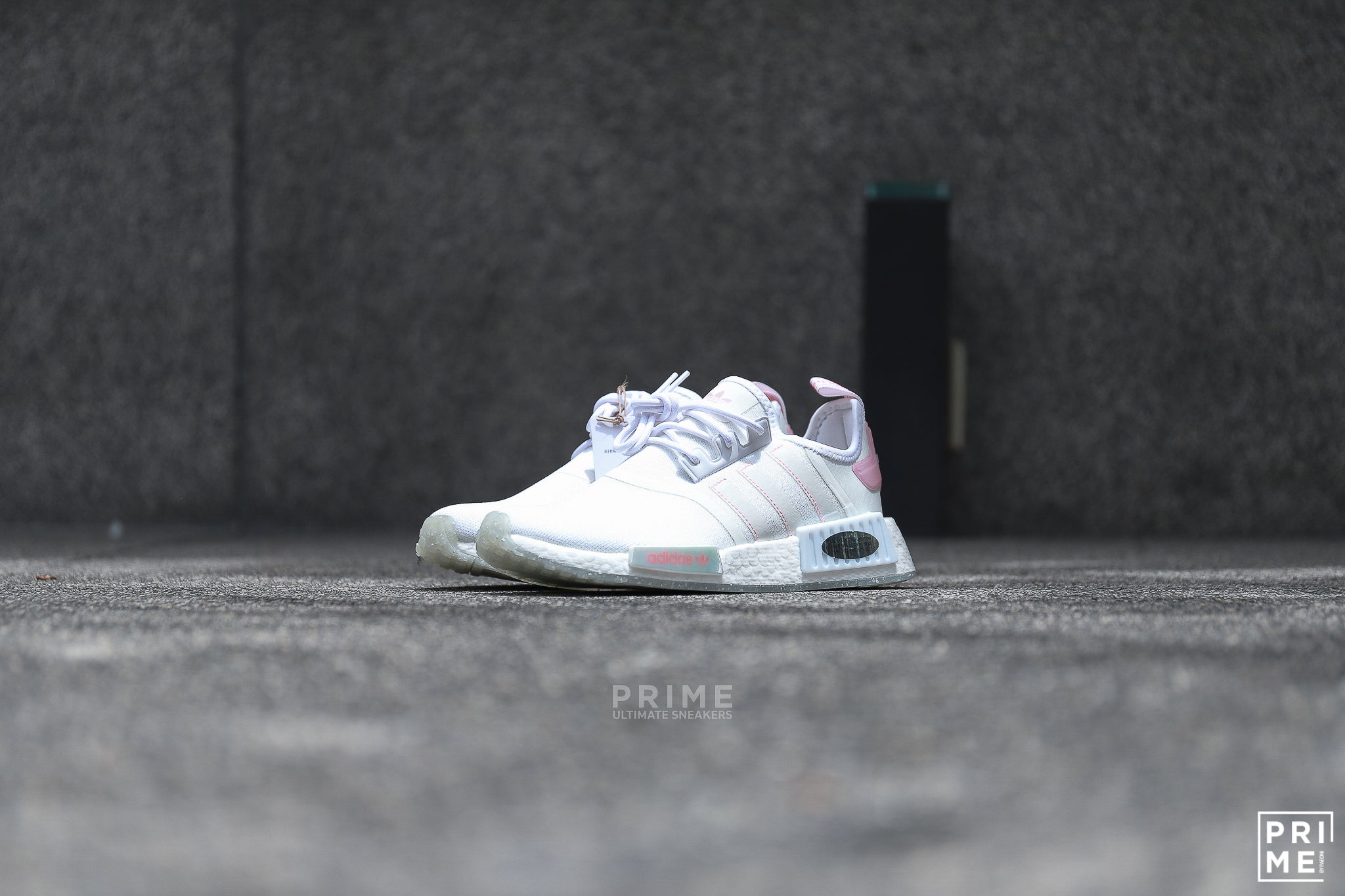 Adidas NMD R1  Cloud White/Acid red  (GW5679)