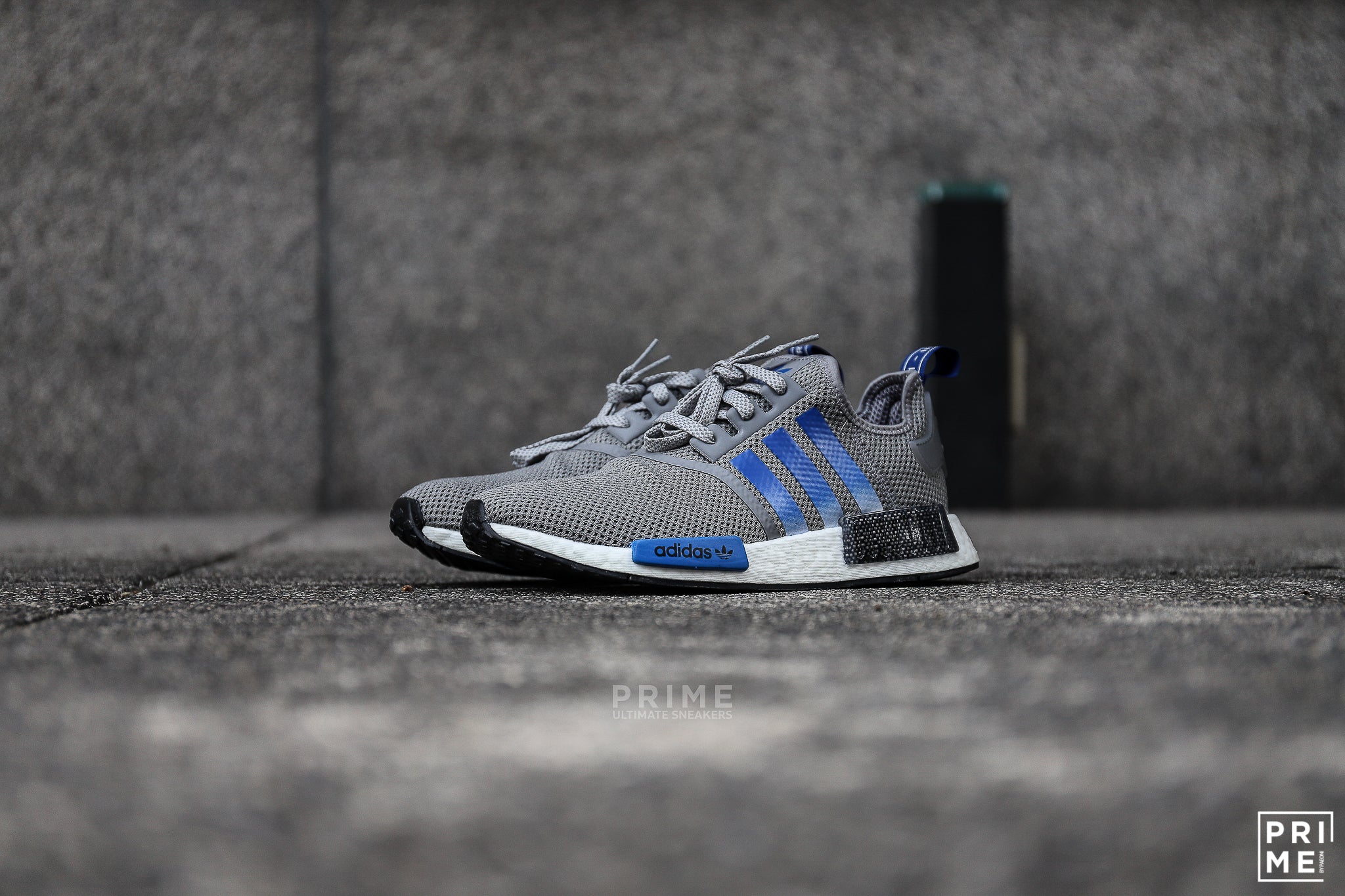 Adidas NMD R1 Grey Three / Collegiate Royal (FY5355)