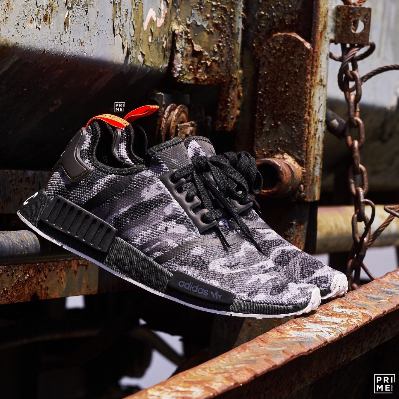 Adidas NMD R1 NYC GY28414