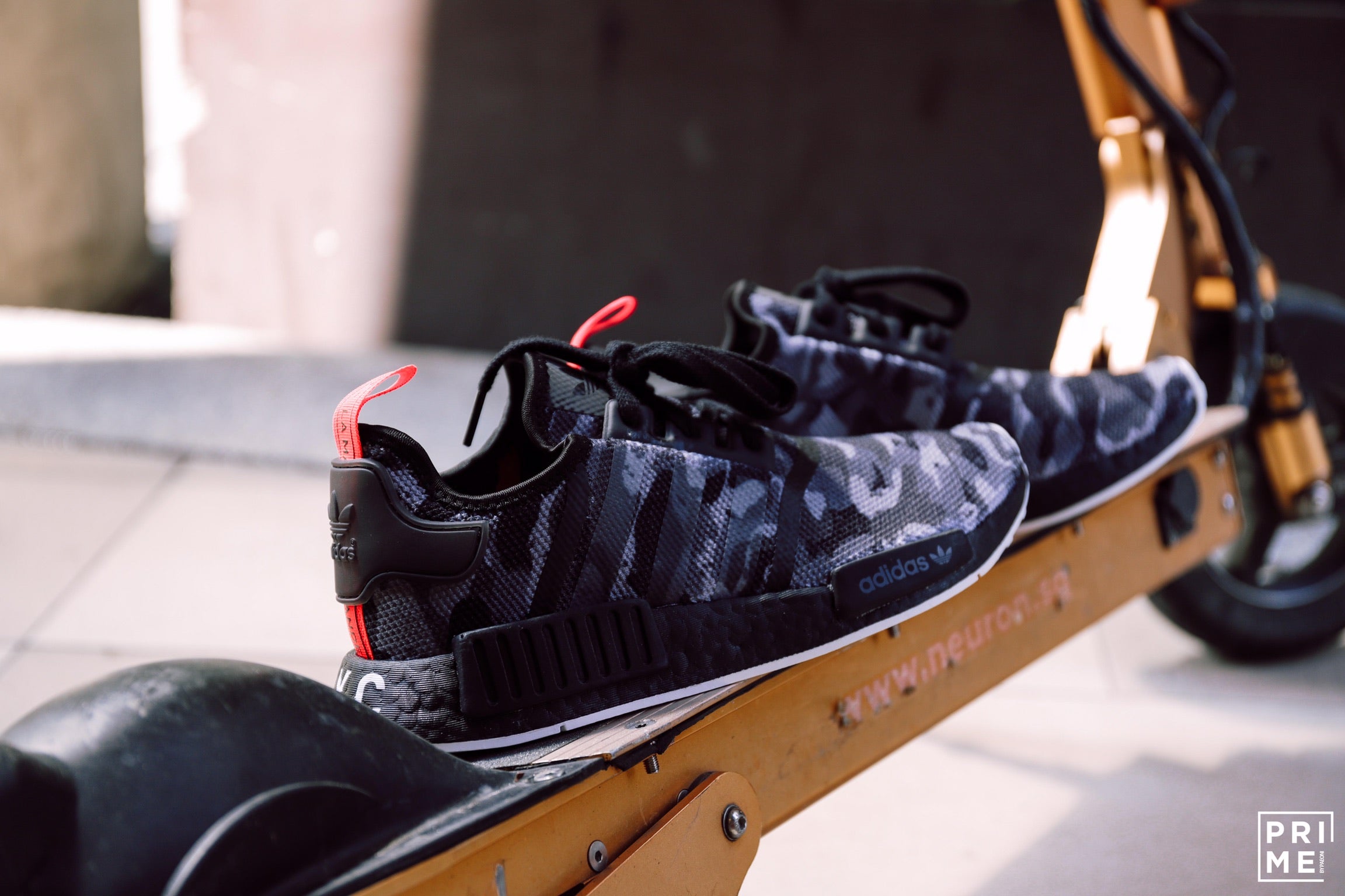 Adidas NMD R1 NYC GY28414