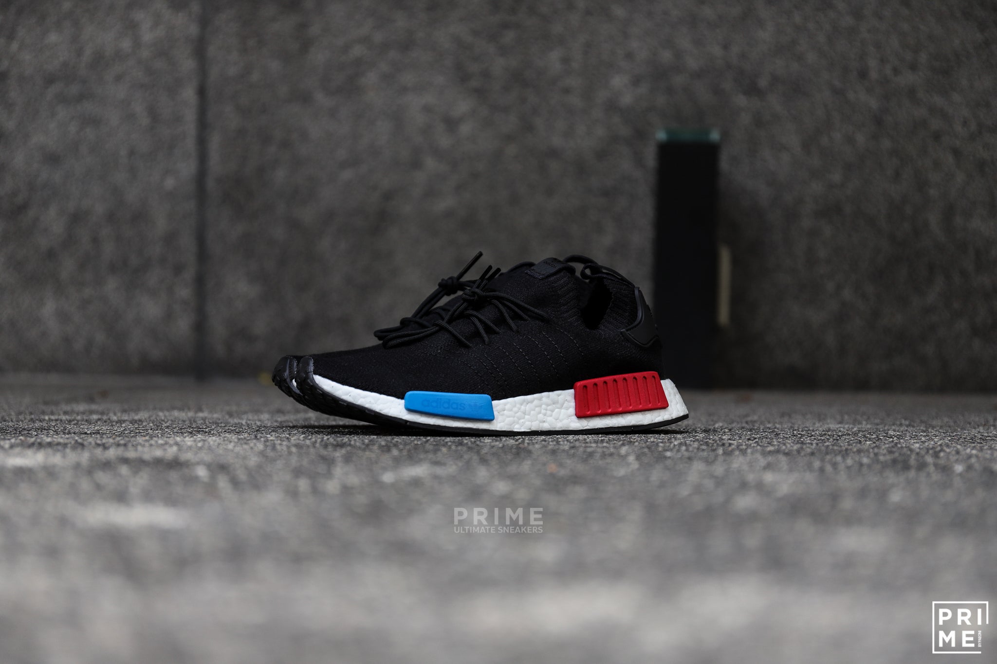 ADIDAS NMD R1 OG Black Blue  Red (GZ0066)