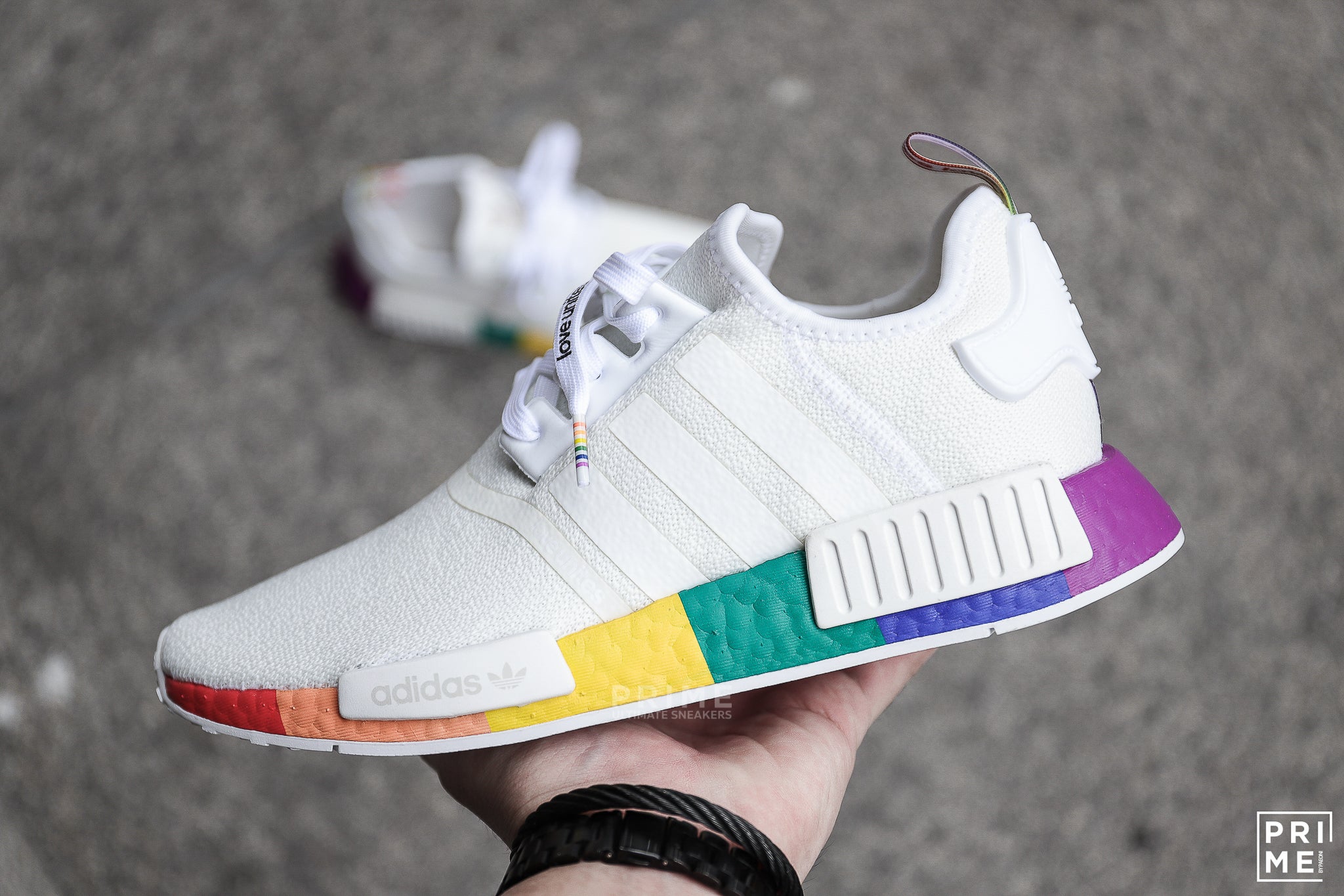 Adidas NMD R1  PRIDE Cloud White Limited  Love unite(FY9024)