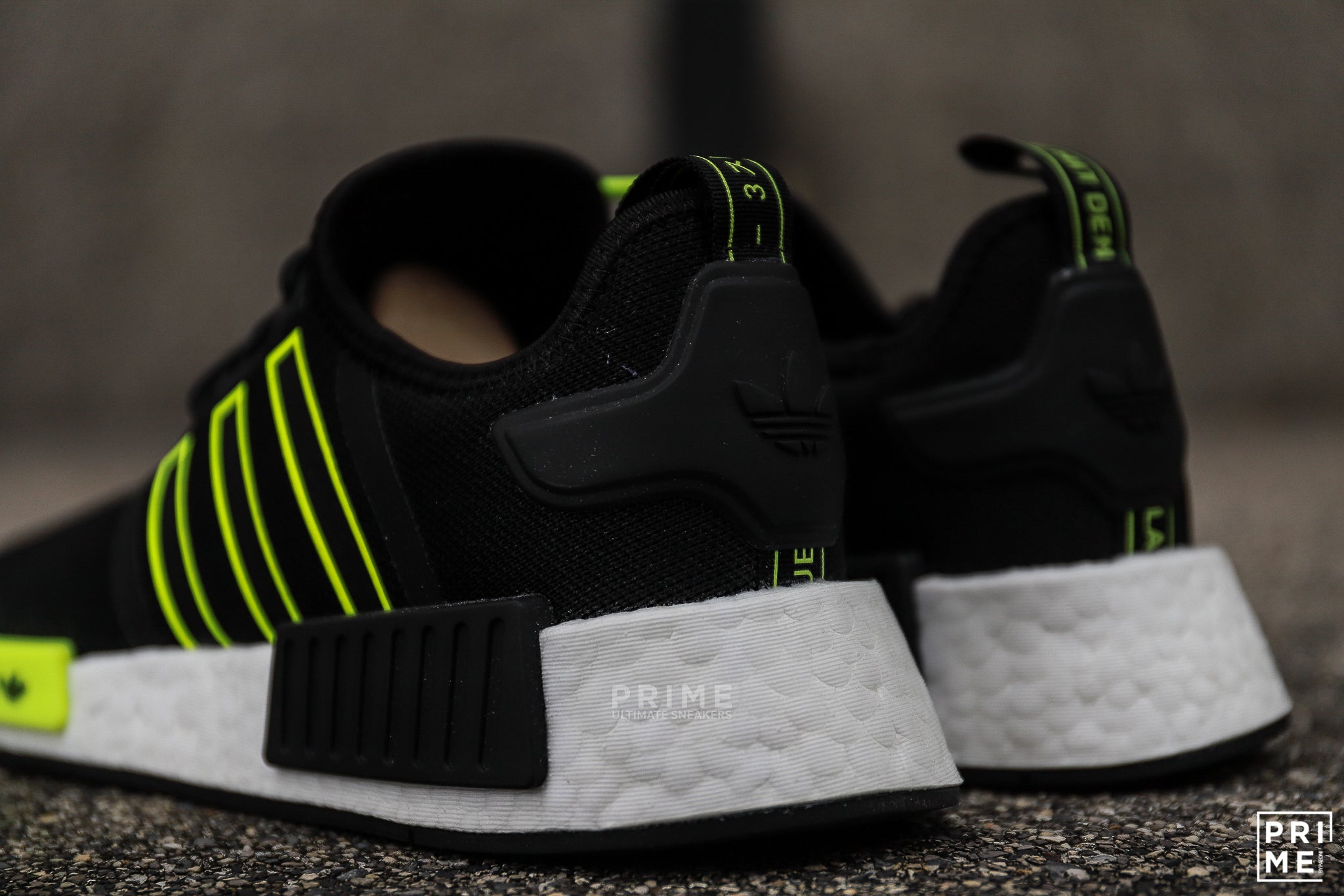 Adidas NMD R1  Primeblue  Core Black/Yellow (GY3605)