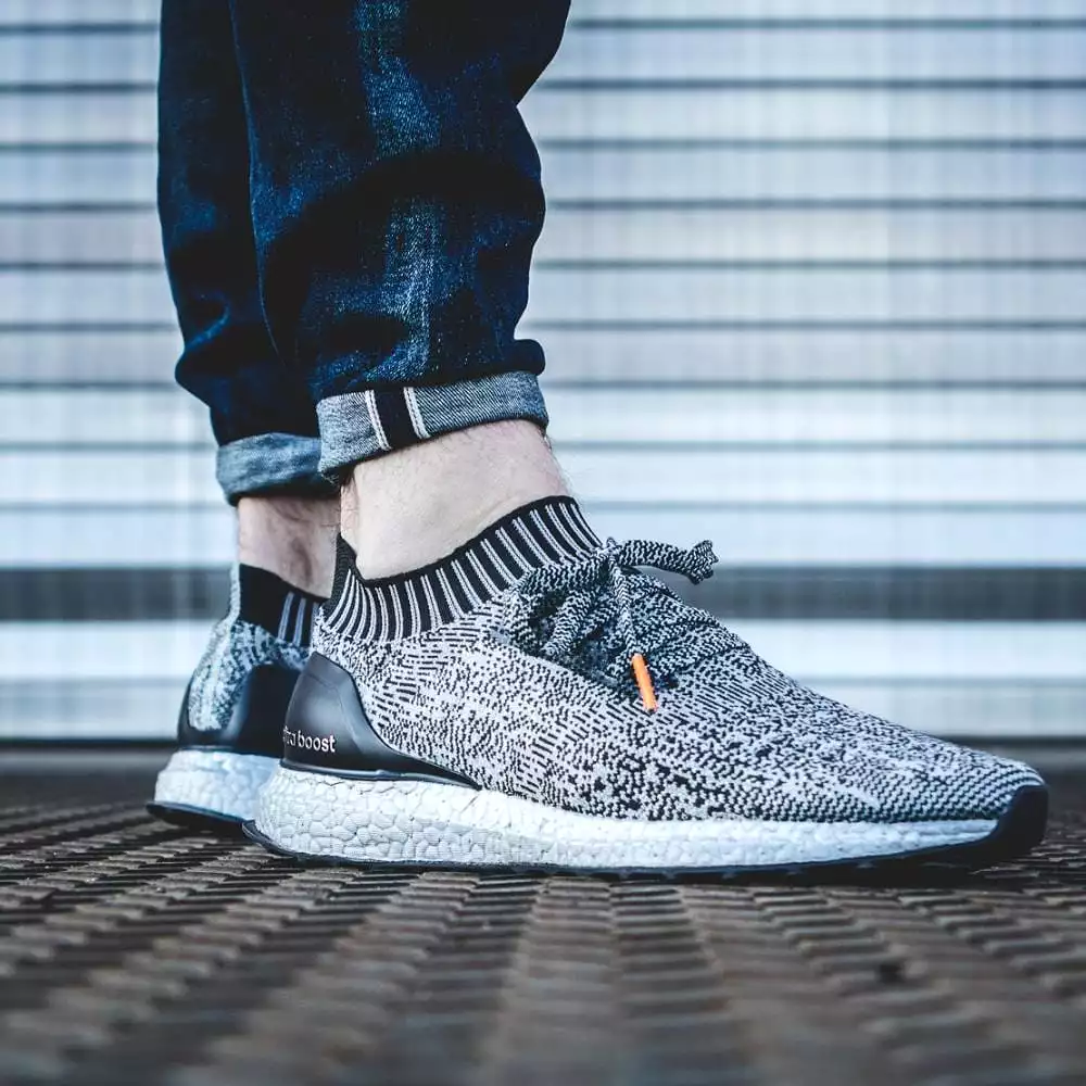 Adidas Ultra Boost Uncaged Silver Boost  Superbowl Edition