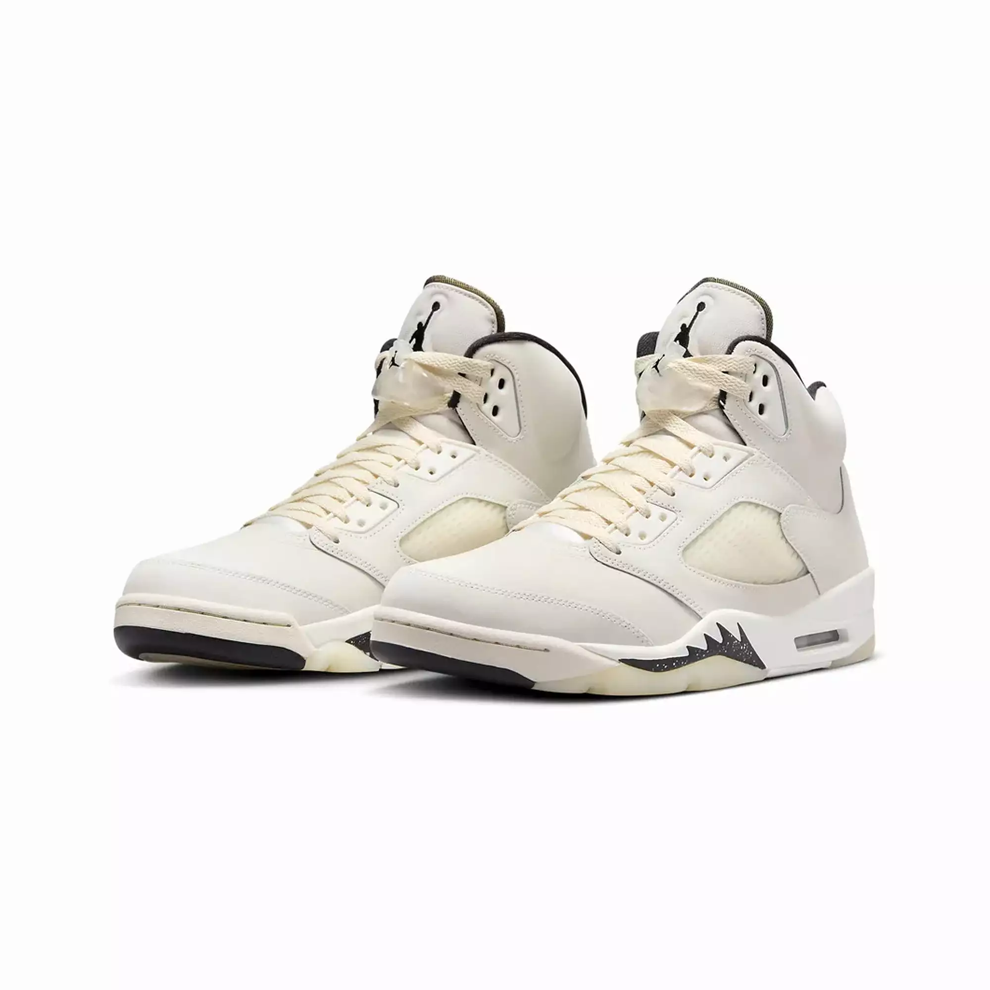 AIR JORDAN 5 RETRO SE 'SAIL/BLACK-LT OREWOOD BRN-COCONUT MILK'