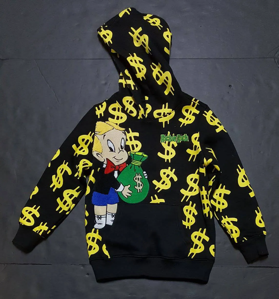 Freeze Max/Looney Tunes Kids Riche Rich Dollars and Sign Hoodie