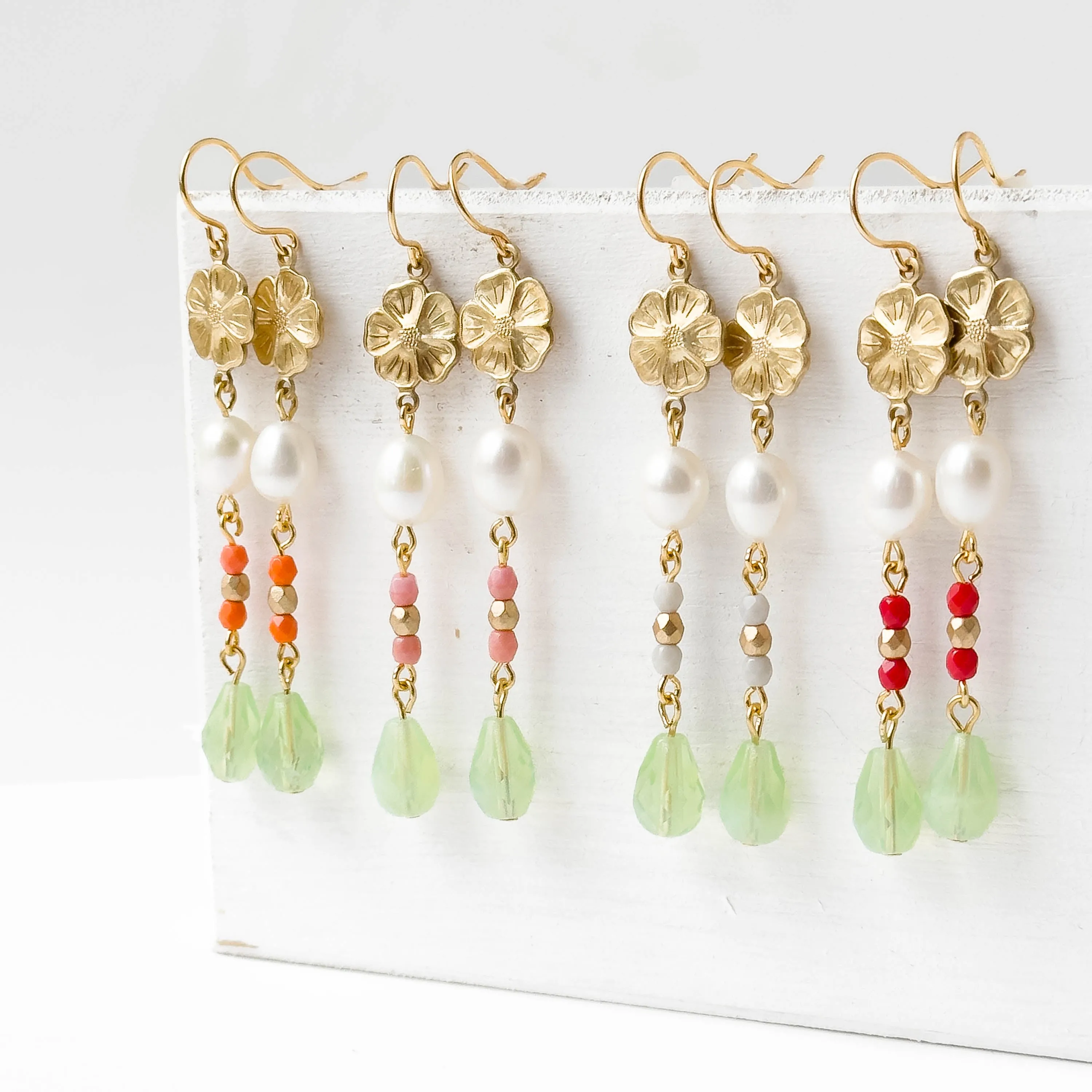 Long Flower and Pearl Earrings With Beads