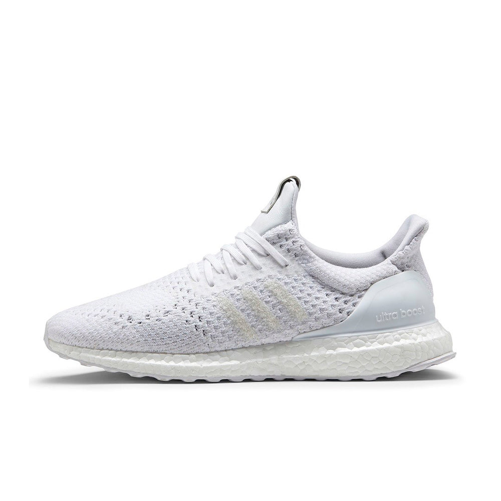 UltraMy Invencível x Adidas UltraBOOST Triple White